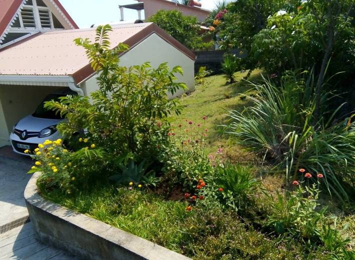 Location de vacances pour 6 personnes, avec terrasse et jardin à Saint-Leu - 3