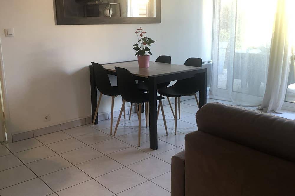 Appartement entier, Appartement au rez de jardin dans résidence  avec parking sécurisé proche mer in Saint-Quay-Portrieux, Côte de Goëlo