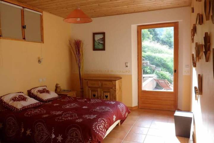 Chalet pour 6 personnes, avec jardin et balcon, animaux acceptés à La Chapelle-d'Abondance - 2
