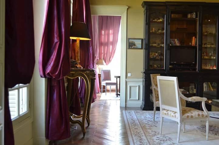 Gîte pour 5 personnes, avec piscine et jardin à Monts