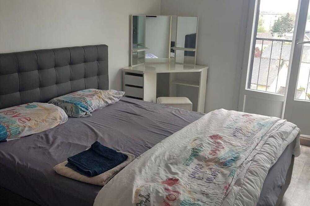 Private room in Sarthe