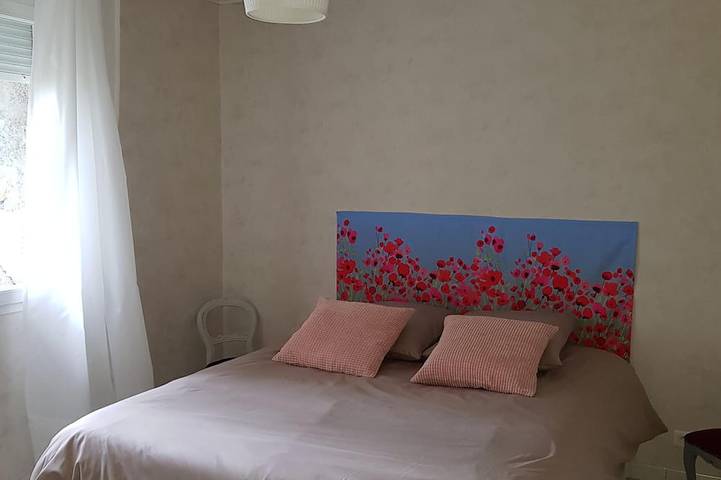 Location de vacances pour 6 personnes, avec terrasse et jardin à Lantriac - 2