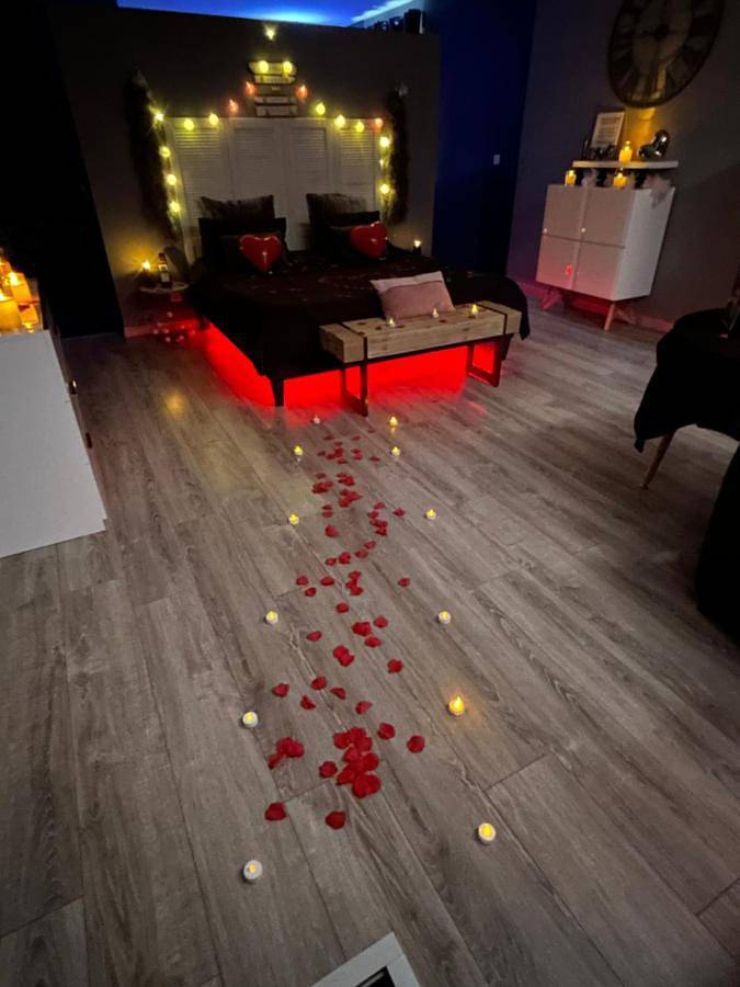 Gîte pour 3 personnes, avec jardin ainsi que terrasse et jacuzzi, animaux acceptés à Sernhac - 3