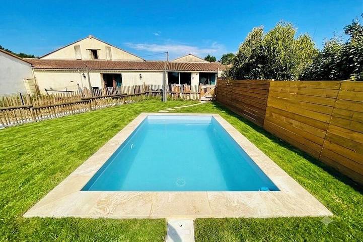 Location de vacances pour 8 personnes, avec Terrasse et Jardin à Saint-Révérend