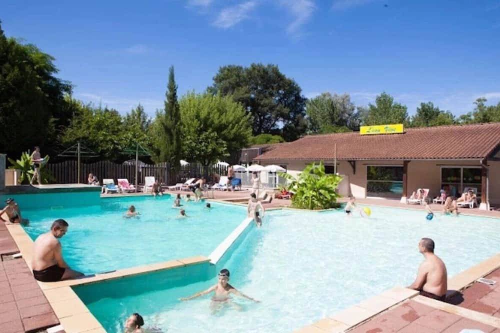 Zecamping 4* animé pataugeoire dog friendly cottage Tv 36m2 4 pers in Carennac, Lot