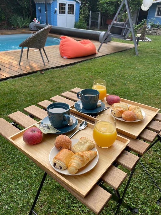 Chambre d’hôte pour 2 personnes, avec terrasse ainsi que piscine et jardin à Angoulême - 2