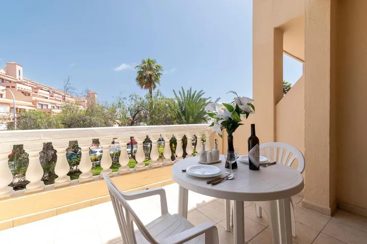 Apartamento de vacaciones para 2 personas, con terraza además de piscina y vistas - 1
