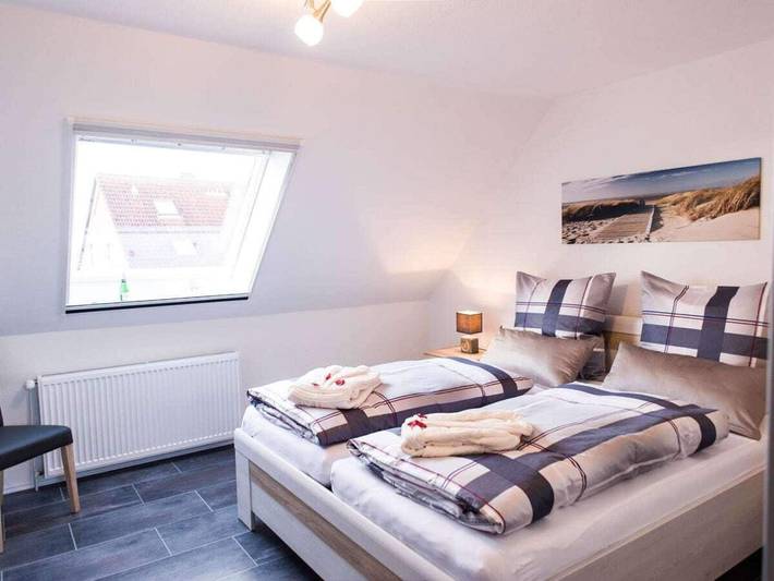 Ferienhaus für 6 Personen, mit Sauna und Whirlpool sowie Garten in Norden-Norddeich - 4