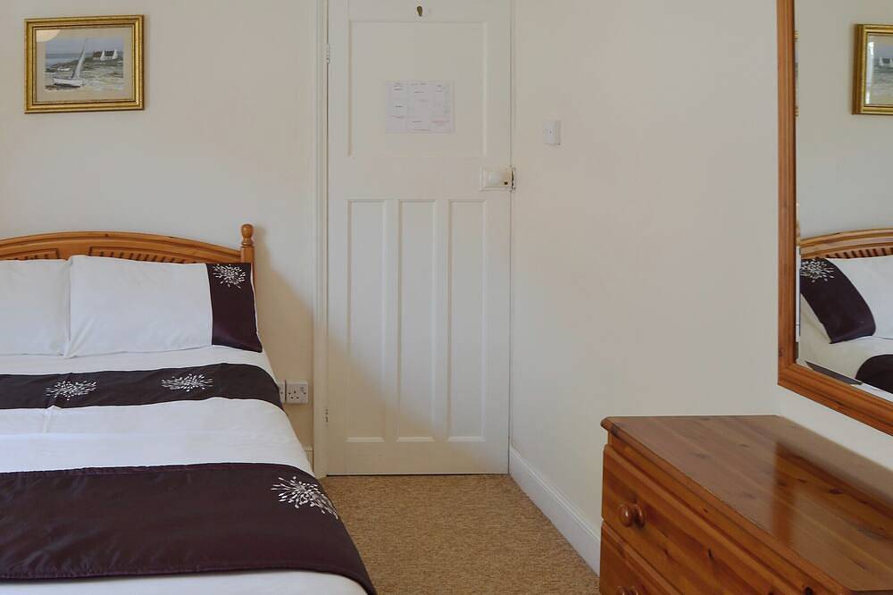 2 bedroom accommodation in Happisburgh in Happisburgh, Norfolk