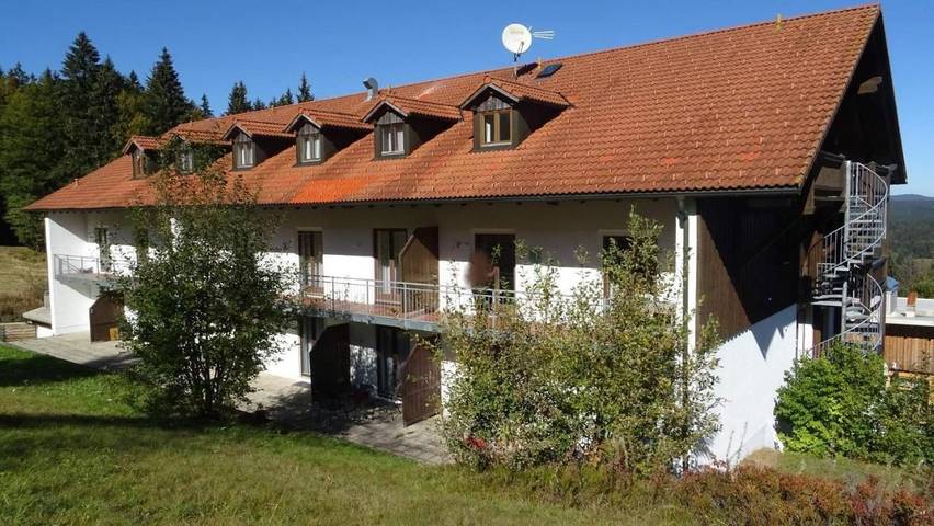 Ferienwohnung für 2 Personen, mit Terrasse und Garten sowie Sauna und Ausblick in Philippsreut - 2