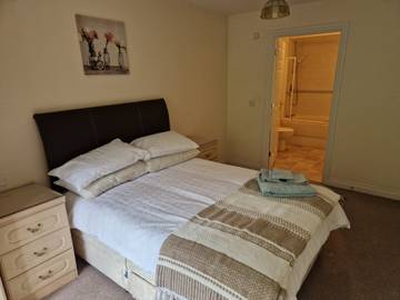 Holiday Letting for 5 People in Southampton, South East England, Photo 4