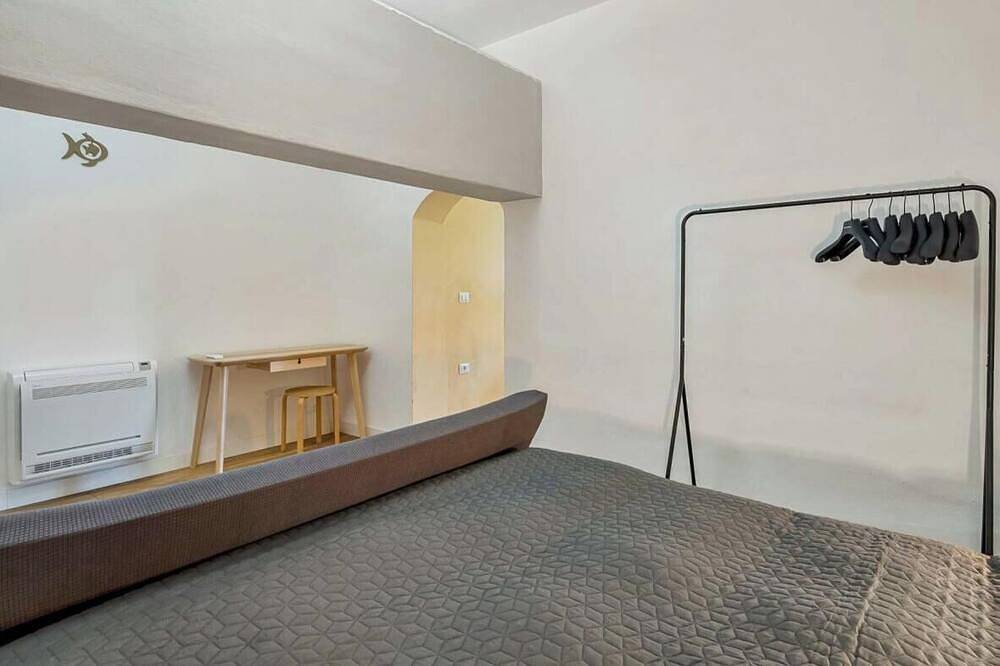 Apartamento entero, Discover the charm of the Ligurian Riviera by staying in this welcoming holiday home in Lerici, perfect for couples and families. With a double bedroom, a bathroom and a kitchen, the house is ideal for those seeking tranquility and comfort.In addition, a in Lerici, Lerici Municipio