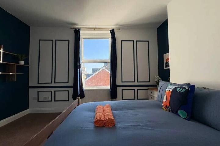 Ganze Wohnung, Apartment-Eigenes Badezimmer in Botany Bay, Kent