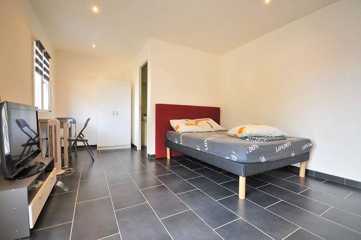 Gîte pour 2 personnes, avec terrasse et jardin à Bastia - 3