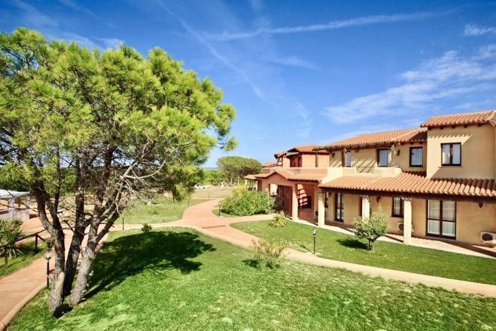 Ferienwohnung für 3 Personen, mit Balkon/Terrasse und Pool