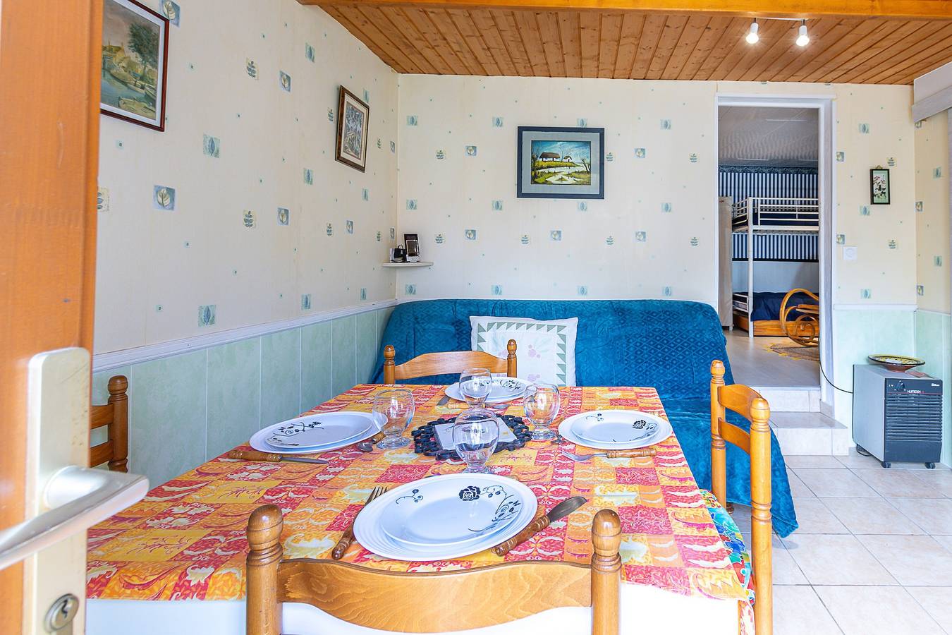 Holiday Home 'Entre Plages À 2kms Et Forêt' with Private Terrace, Shared Garden & Wi-Fi in Saint-Jean-de-Monts, Βαντέ