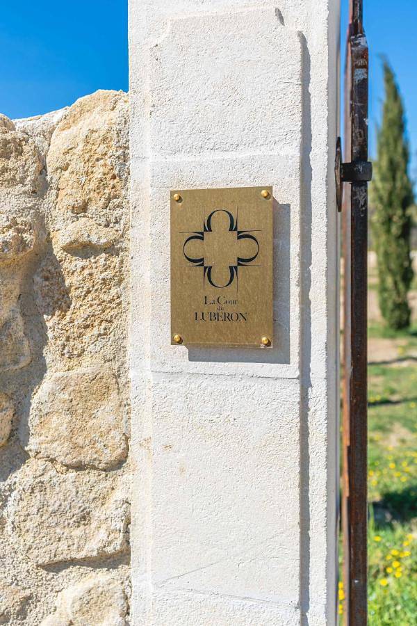 Location de vacances pour 2 personnes, avec piscine ainsi que jardin et vue à La Motte-d'Aigues - 4