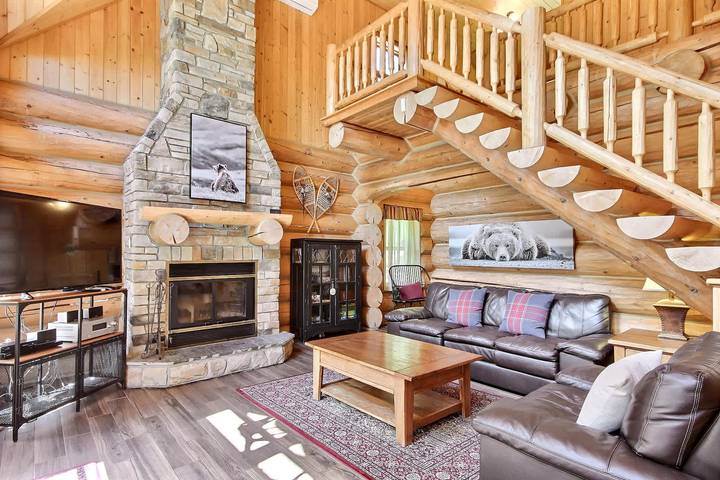 Location de vacances pour 10 personnes, avec vue sur le lac et balcon ainsi que jardin et piscine, adapté aux familles dans Canada - 2