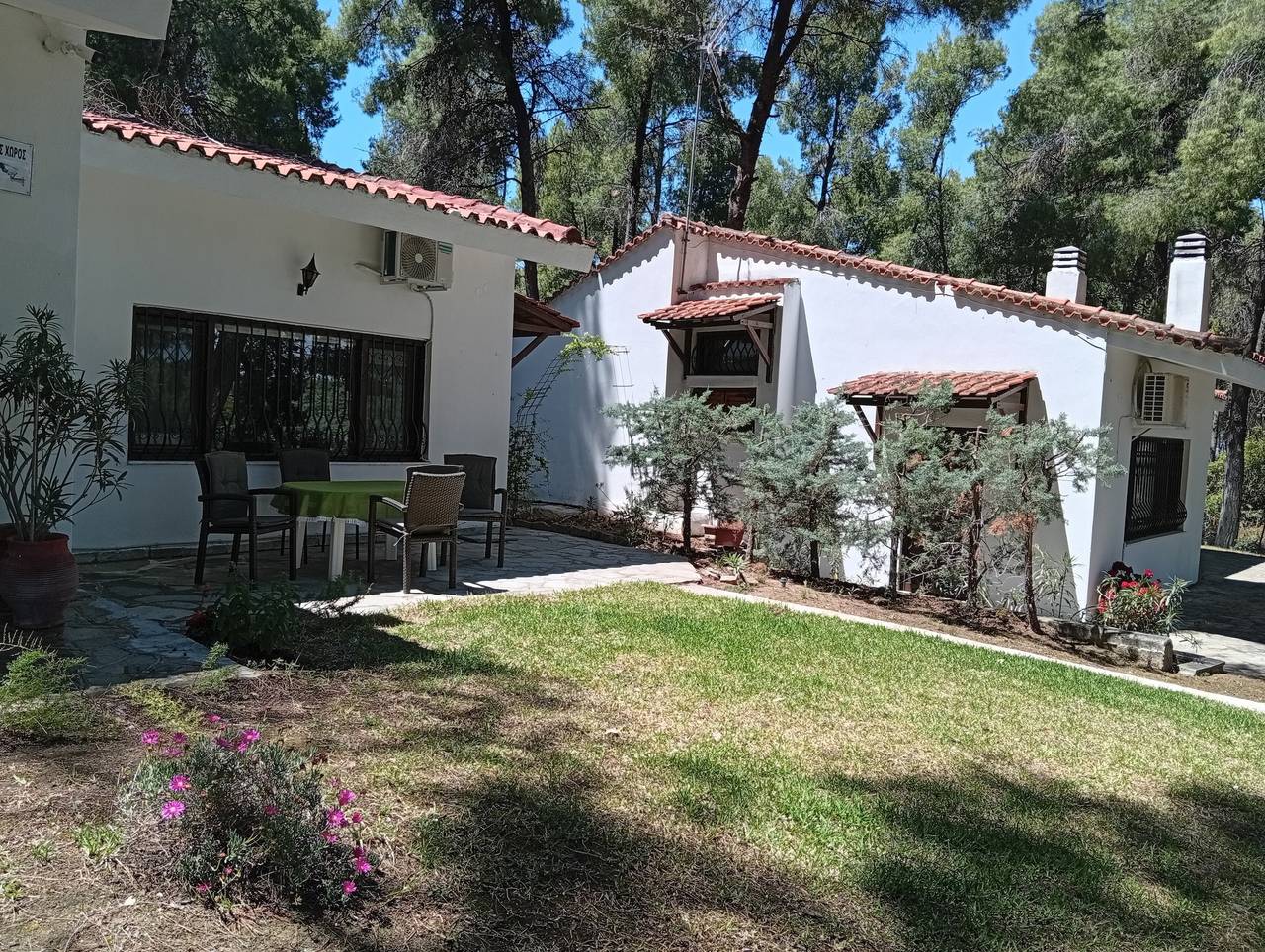 Vakantiehuis Villa Anty in Sani, Chalkidiki met Privéterras en Uitzicht op dennenbos in Sane, Kassandra