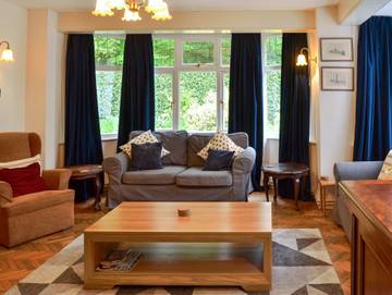 Holiday Rental for 8 People in Wroxham, Norfolk, Photo 2