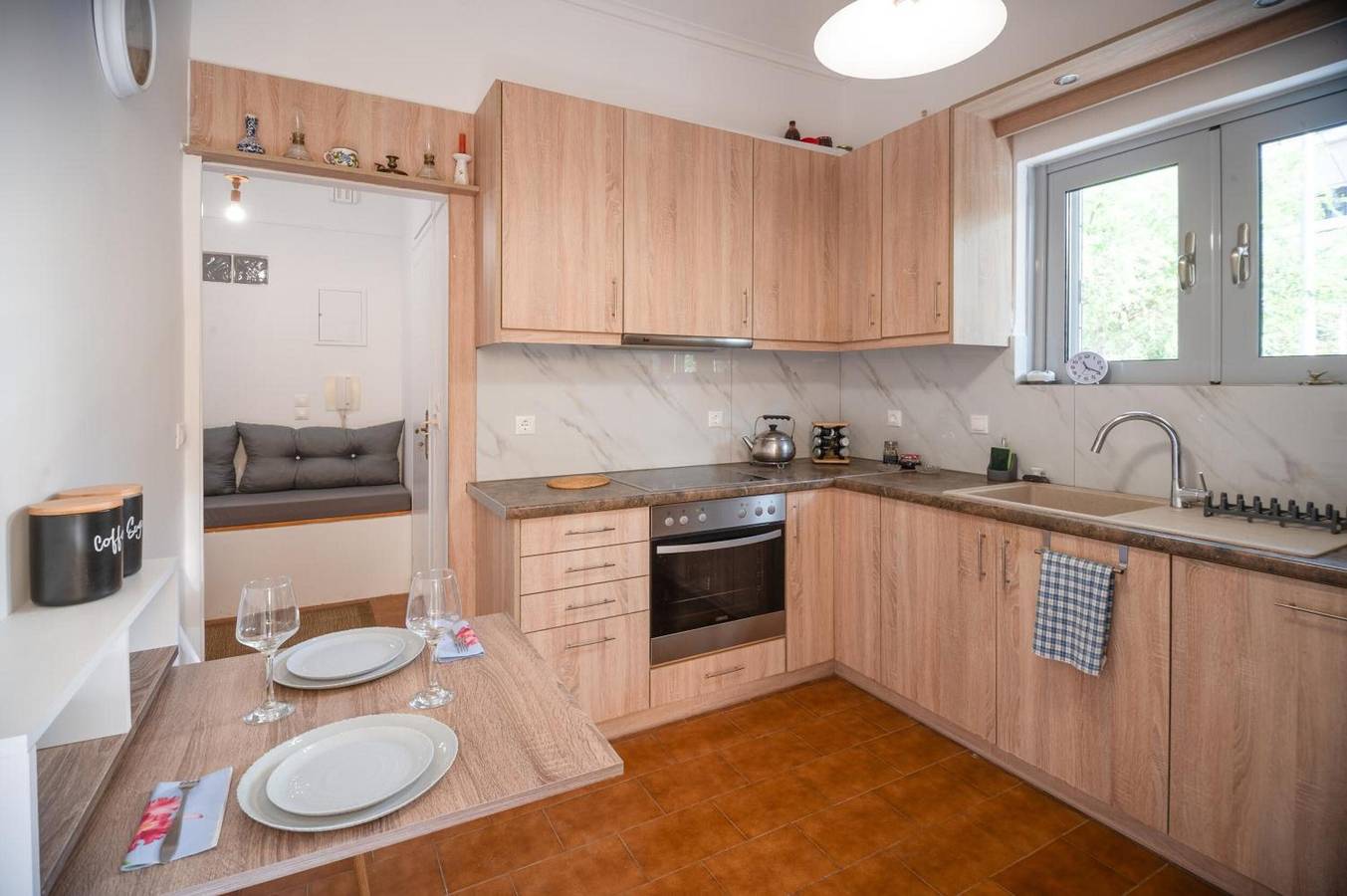 Geheel appartement, Appartement 'Ruby’s House' met Balkon, Wi-Fi en Airconditioning in Glyfada, Zuidelijk deel van Athene