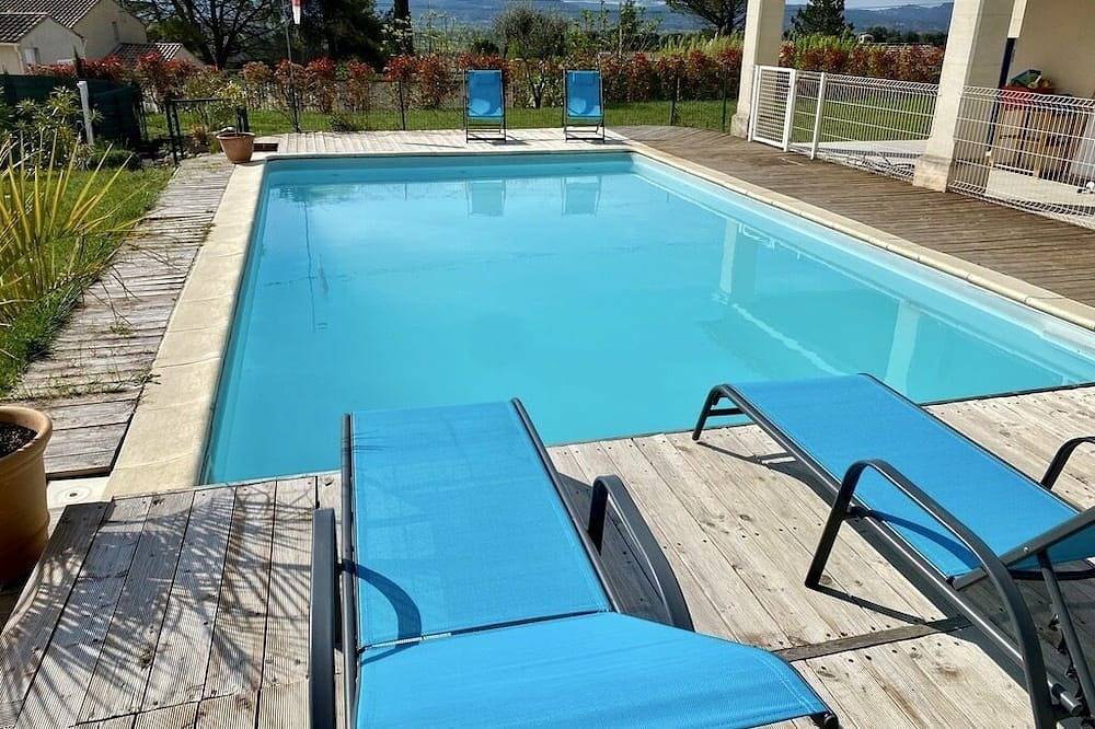Appartement entier, T2 « Le Figuier » dans villa avec piscine privée in Pertuis, Parc naturel régional du Luberon