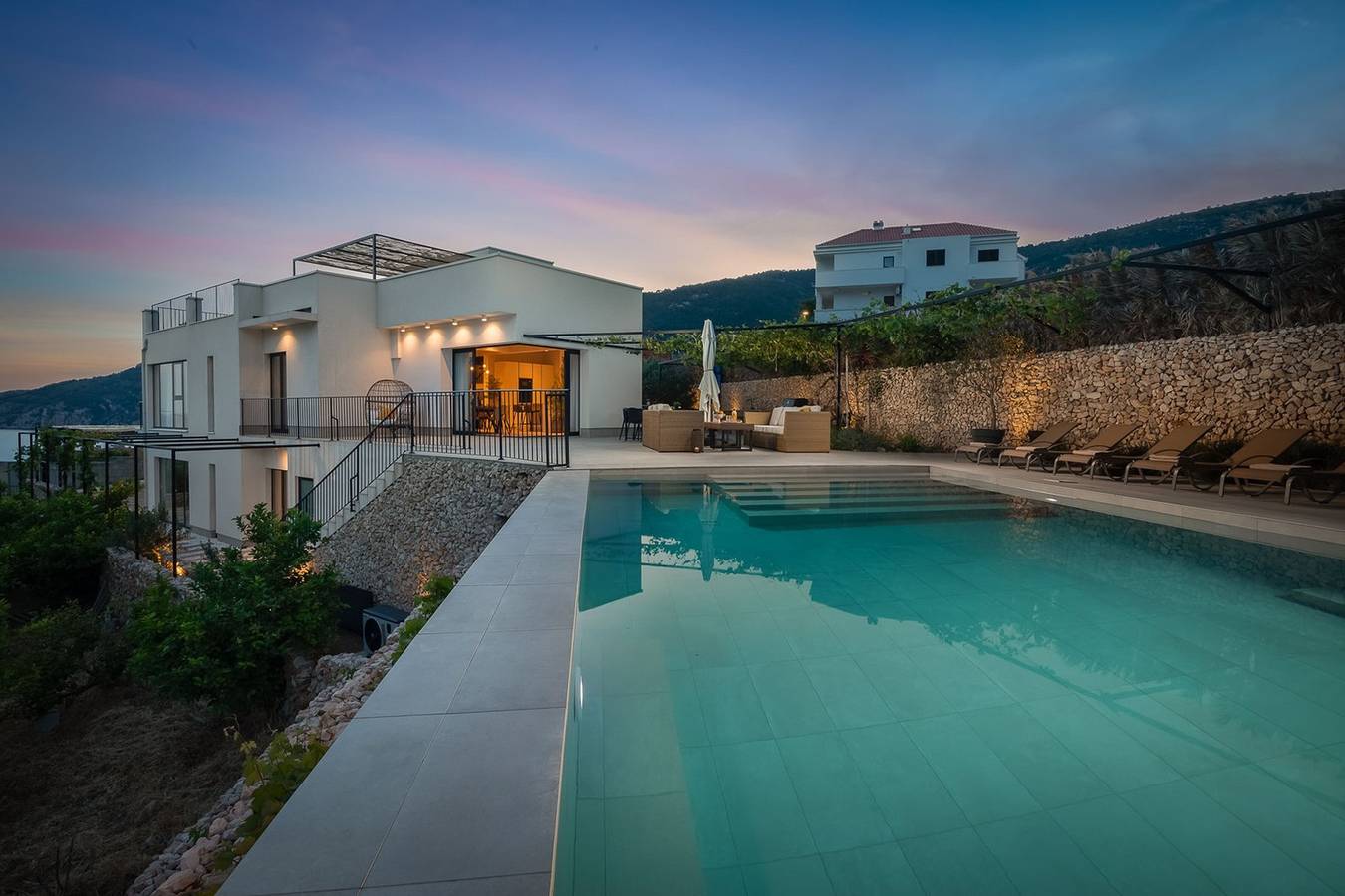 Luxury Villa Envivo Komiza with Heated Pool in Komiza, Split-Dalmatien