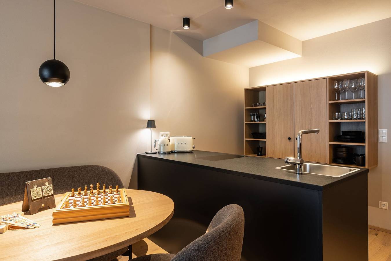 Appartamento in un hotel 'Apartment Home' con vista sulle montagne, giardino comune e Wi-Fi in Sesto, Dolomiti di Sesto