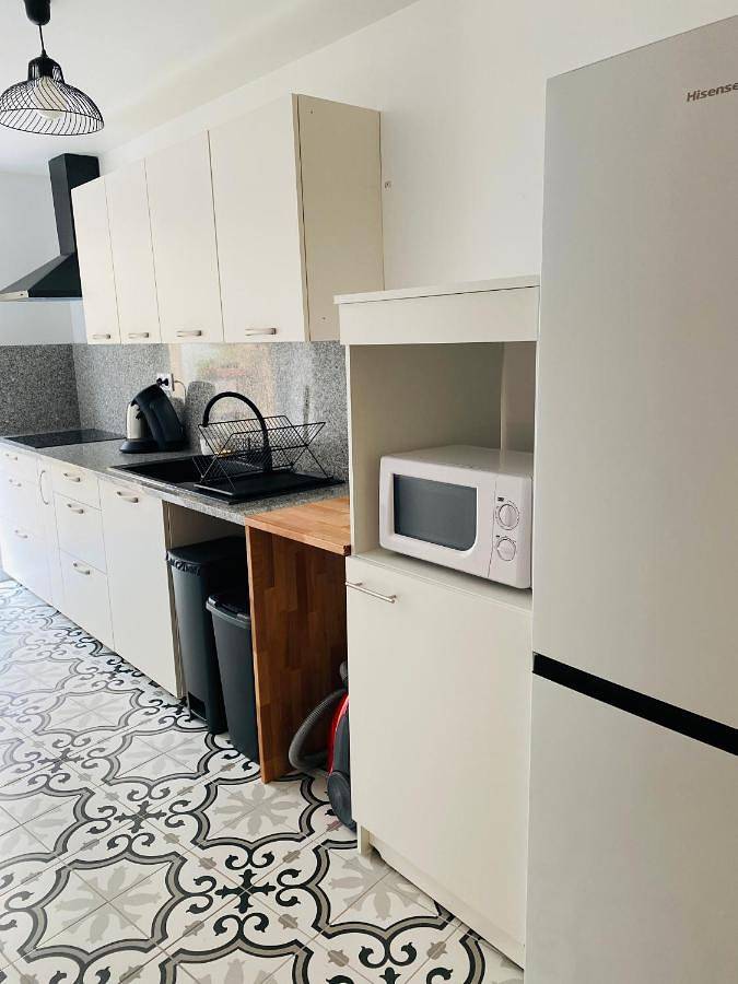 Location de vacances pour 2 personnes, avec vue et jardin à Floirac - 3