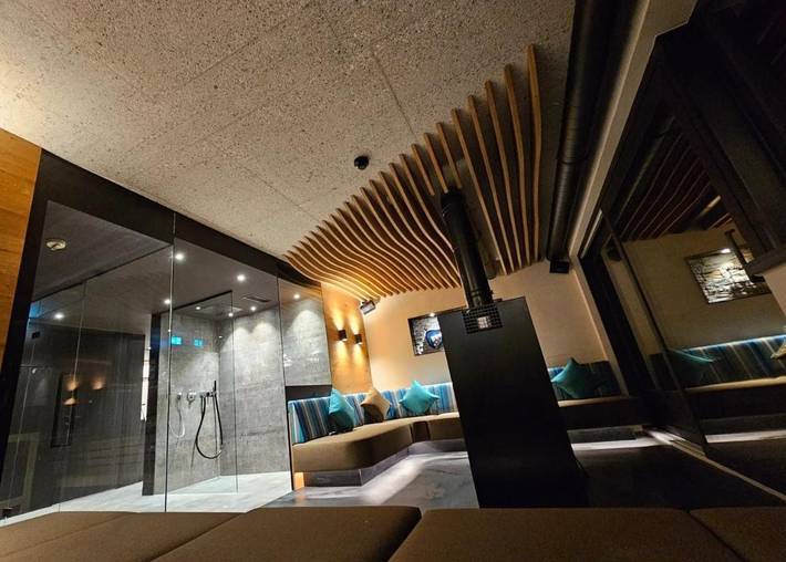 Ferienhaus für 20 Personen, mit Sauna und Whirlpool sowie Terrasse und Pool, mit Haustier im Zillertal - 2