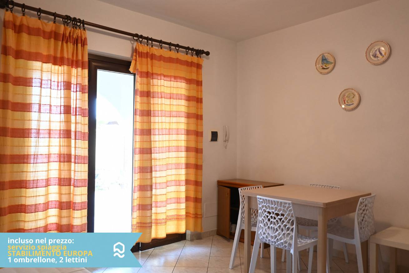 Entire apartment, Rs314 - Marcelli, two-room apartment in seafront residence with beach included in Marcelli, Riviera del Conero