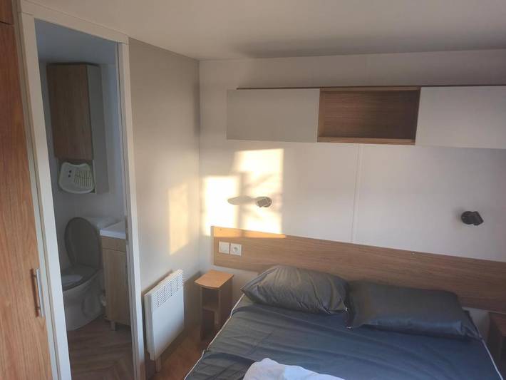 Location de vacances pour 8 personnes, avec bassin pour enfant et piscine ainsi que jardin et vue, animaux acceptés à Litteau - 4