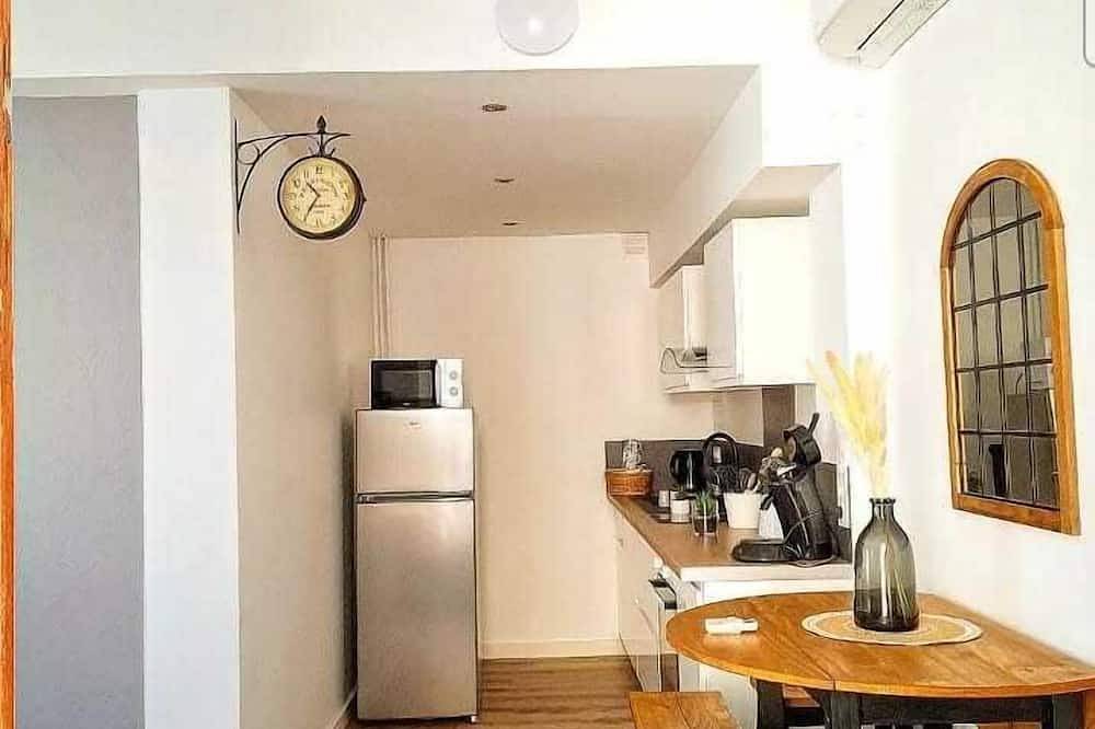 Appartement entier, Charmant T2 équipé, 1min à Pied Plages! in Toulon, Région de Toulon