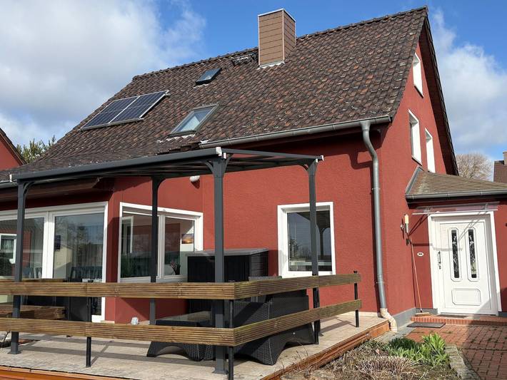 Ganze Ferienwohnung, Neu! Ferienhaus 1 Ringelrobbe - Ferienhaus 1 mit Terrasse und Wintergarten in Alt Reddevitz, Mönchgut