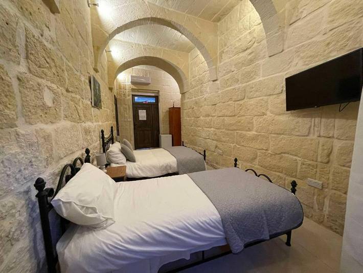 Chambre d’hôte pour 2 personnes, avec vue ainsi que piscine et jardin dans Xaghra - 3