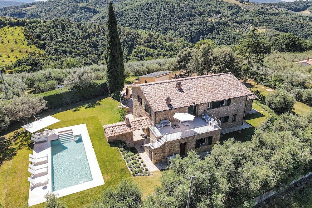 Villa with private and air conditioning near Todi. Quiet location & 100% privacy in Deruta, Perugia e dintorni