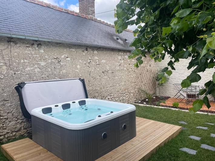 Location de vacances pour 4 personnes, avec jacuzzi et jardin à Vineuil - 4