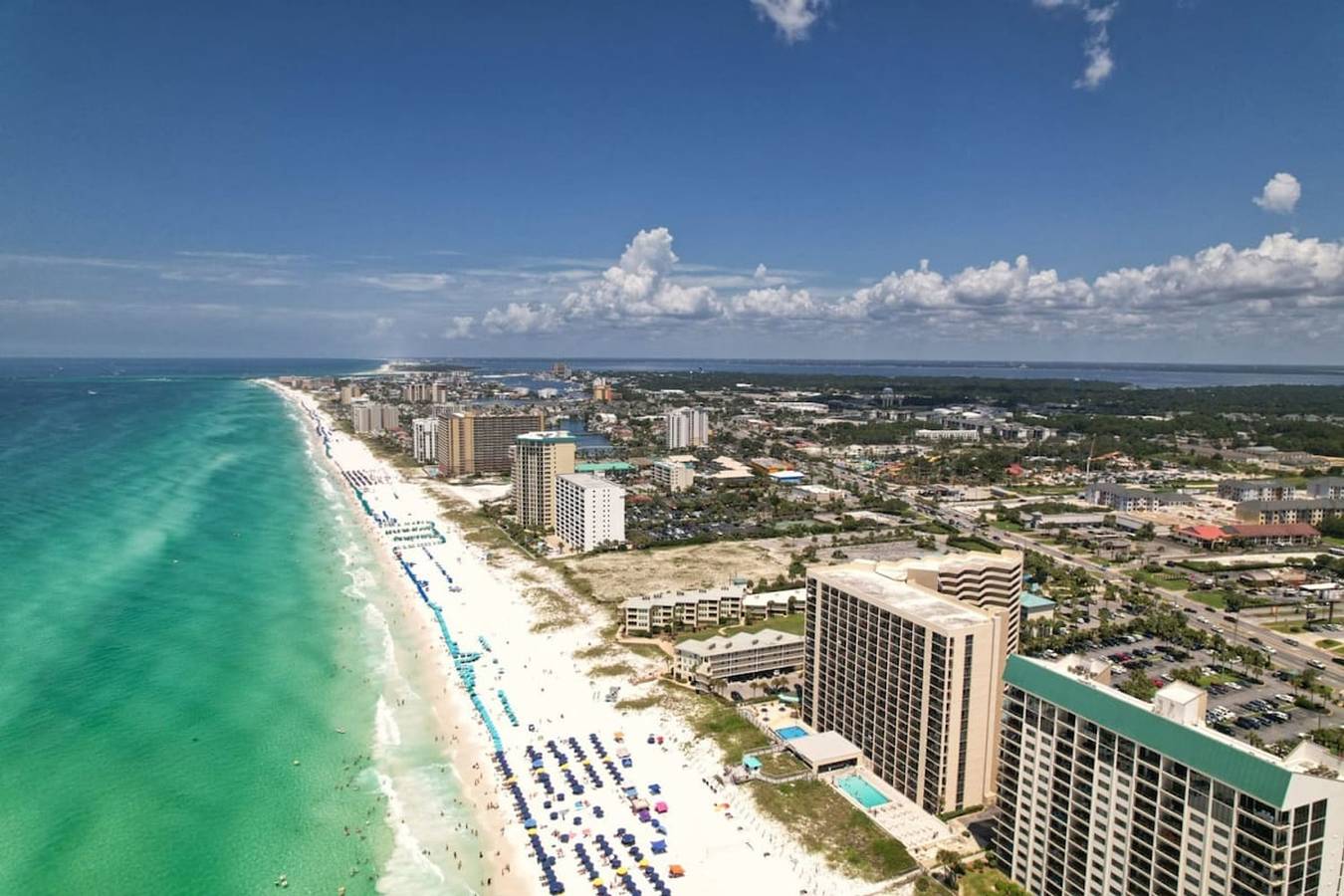 Entire apartment, The Scallop by Brightwild   Beachfront Condo in Destin, Emerald Coast