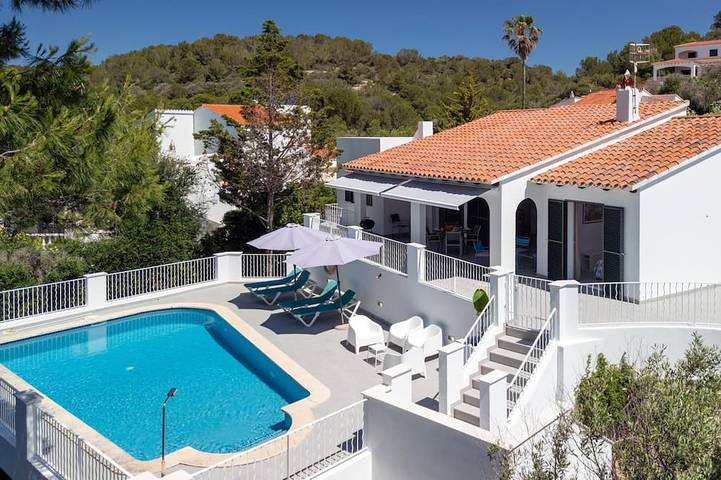 Chalet para 6 personas, con balcón y piscina en Santo Tomas