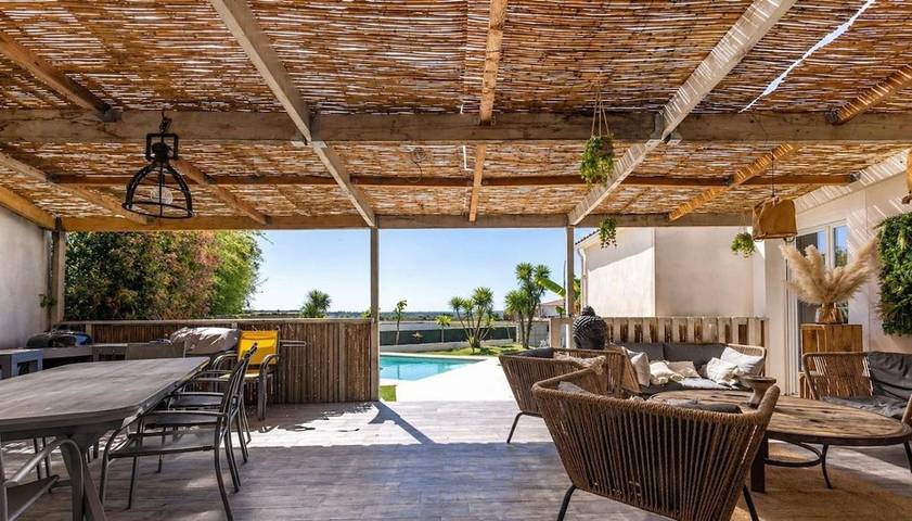 Location de vacances pour 10 personnes, avec piscine ainsi que jardin et vue à Aspères - 3