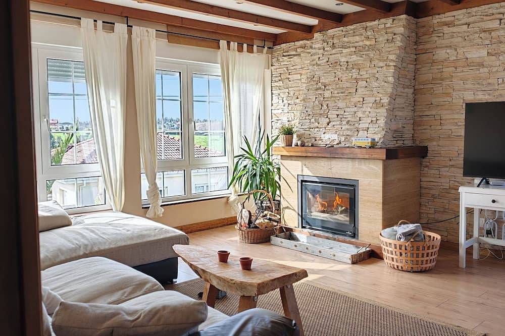 Villa with swimming pool, jacuzzi and sea views - 5 min from the port of Cudillero in Cudillero, Costa Verde (Spain)
