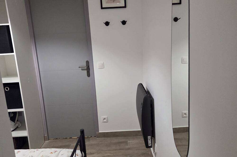 Entire apartment, Bright, well-equipped cocoon in the center of Lagny 10 minutes from Disney free parking in Lagny-sur-Marne, Seine-et-Marne