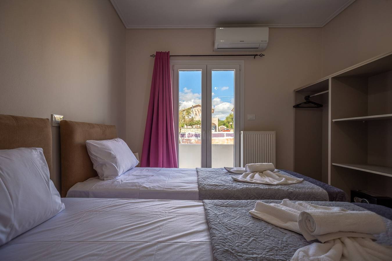 Villa für 9 Personen mit Garten in Laganas, Zakynthos