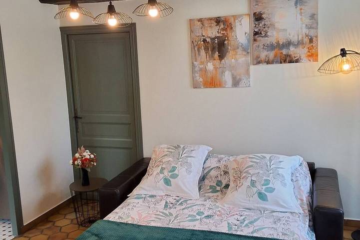 Gîte pour 5 personnes à Saint-Même-les-Carrières - 4