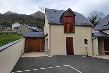 Gîte pour 4 personnes, avec terrasse à Sazos