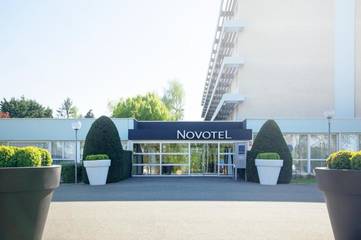 Hôtel pour 2 personnes, avec piscine et jardin, animaux acceptés à Orgeval