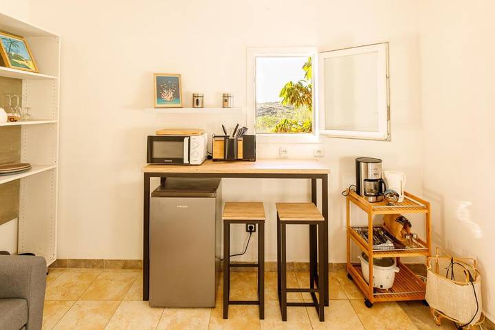 Appartement de vacances pour 3 personnes, avec jardin ainsi que vue et terrasse