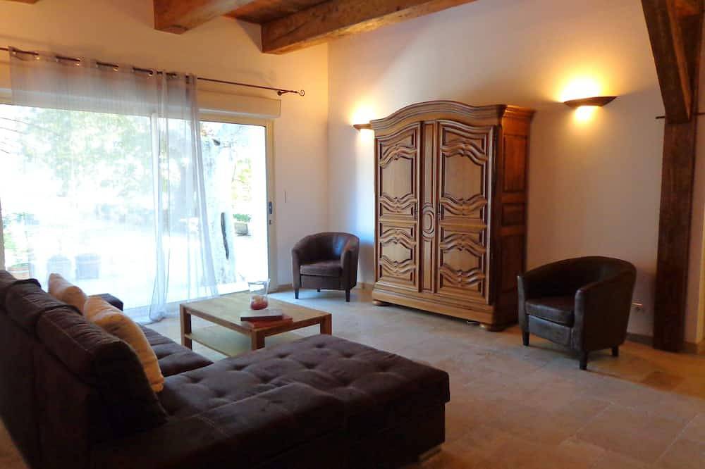 Appartement entier, Rez-de-Chaussée : l'Olivier 2 chambres - Clim - Piscine au Domaine Les Rivales in Plan-d'Orgon, Région d'Arles
