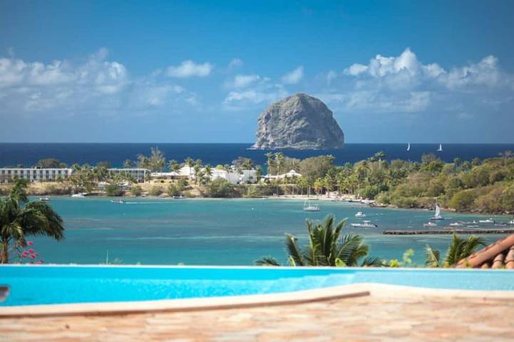Beach house for 8 people, with terrace and garden in the Caribbean
