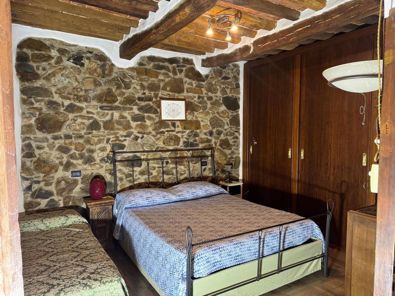 Country House 'La Casa Del Pino' with Mountain View, Private Garden and Wi-Fi in Massa Marittima, Grosseto Province